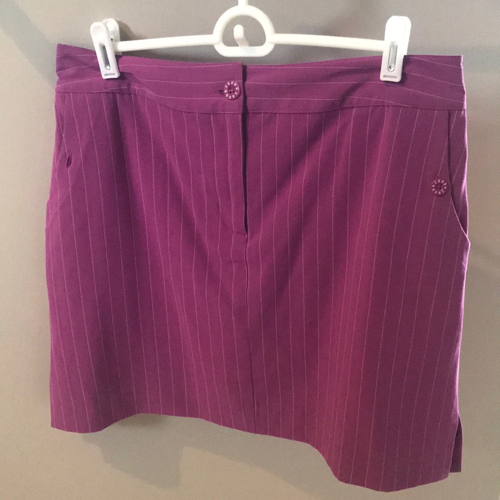 Izod Skort - NWT